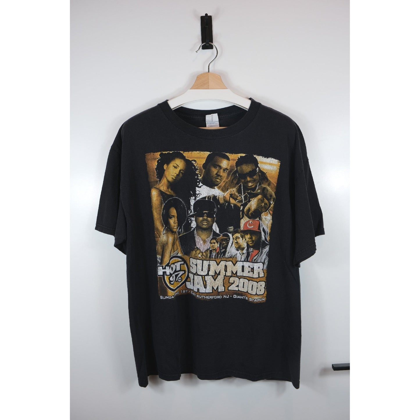 Hot 97 Summer Jam 2008 Vintage Graphic T-Shirt - XL