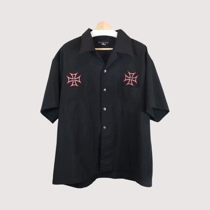 Johnny Suede Black Grunge Collar Short Sleeve Button-Up Shirt - Flame Cross Embroidery
